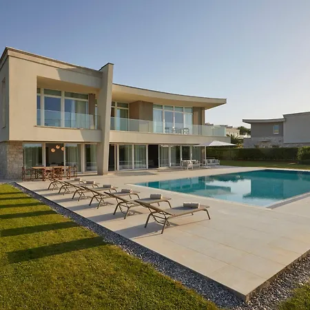 Villa Grand Adriatic Situated Within Luxury Golf & Kempinski Adriatic