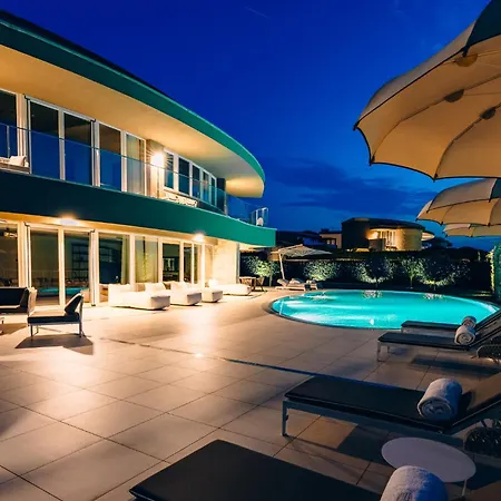 Vila Grand Adriatic Situated Within Luxury Golf & Adriatic
